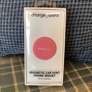 New charge worx magnetic car vent phone mount